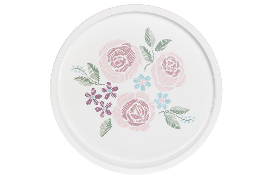 Designad bricka av Hannele Kiviniemi med rosmotiv 29,5 cm