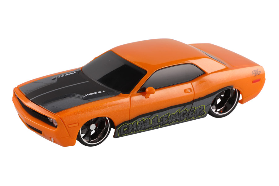 Dodge Challenger med ljud och ljus